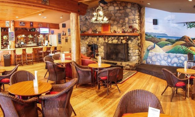 🎶 Late Night Live Music at the Fireside Lounge at Cambria Pines Lodge