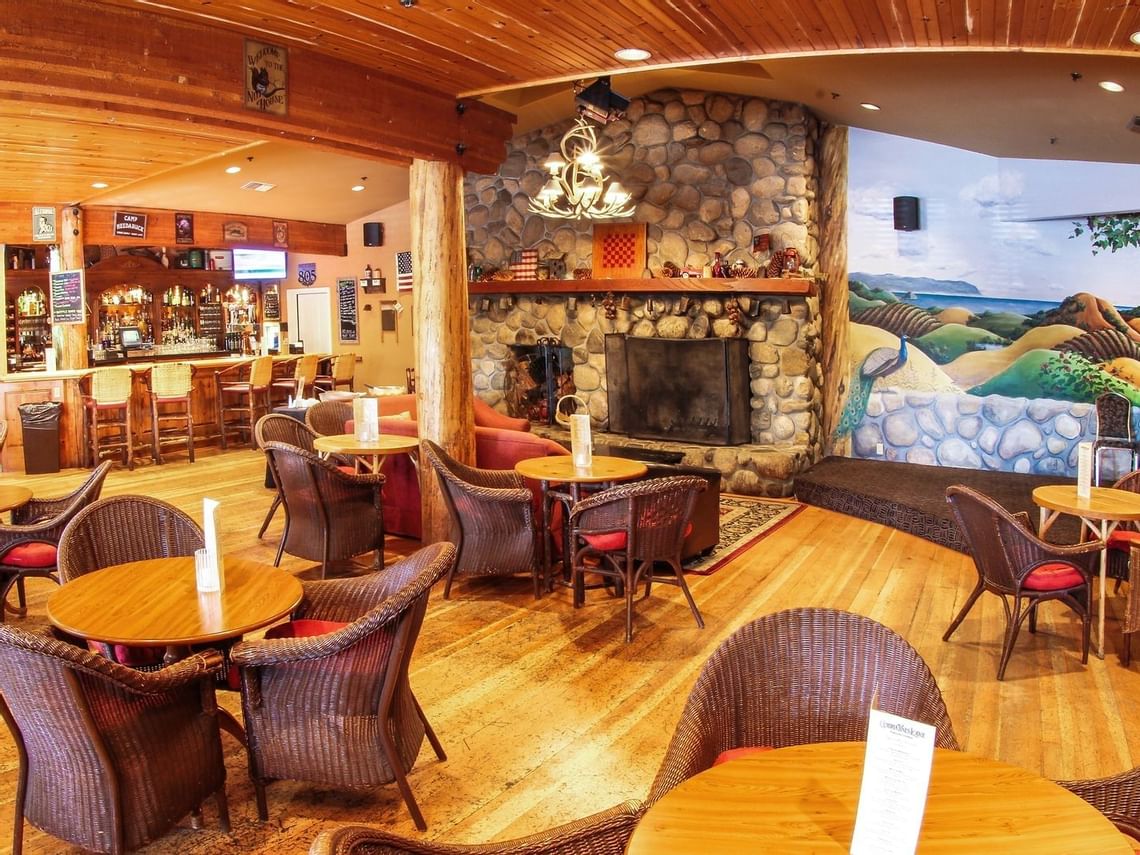 🎶 Live Music: Jeff Pine at Fireside Lounge, Cambria Pines Lodge